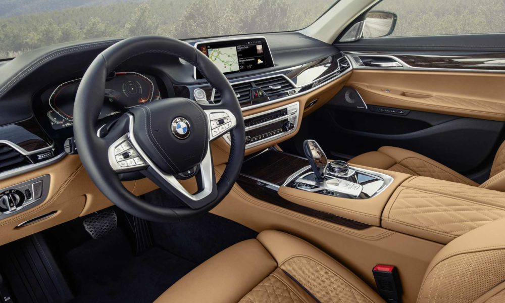 2020-BMW-7-Series-Interior_2