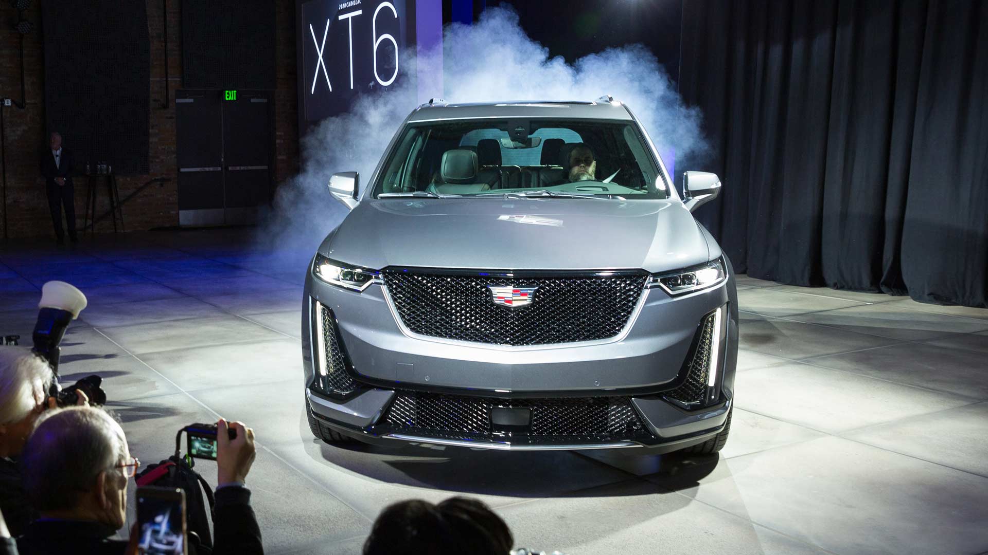 2020-Cadillac-XT6-Detroit-reveal