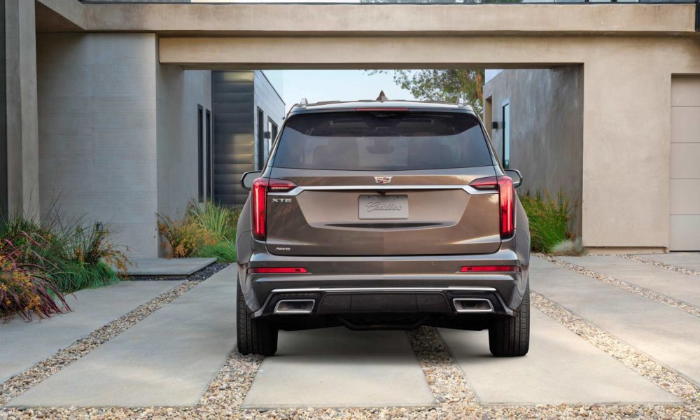 2020-Cadillac-XT6-Luxury_2