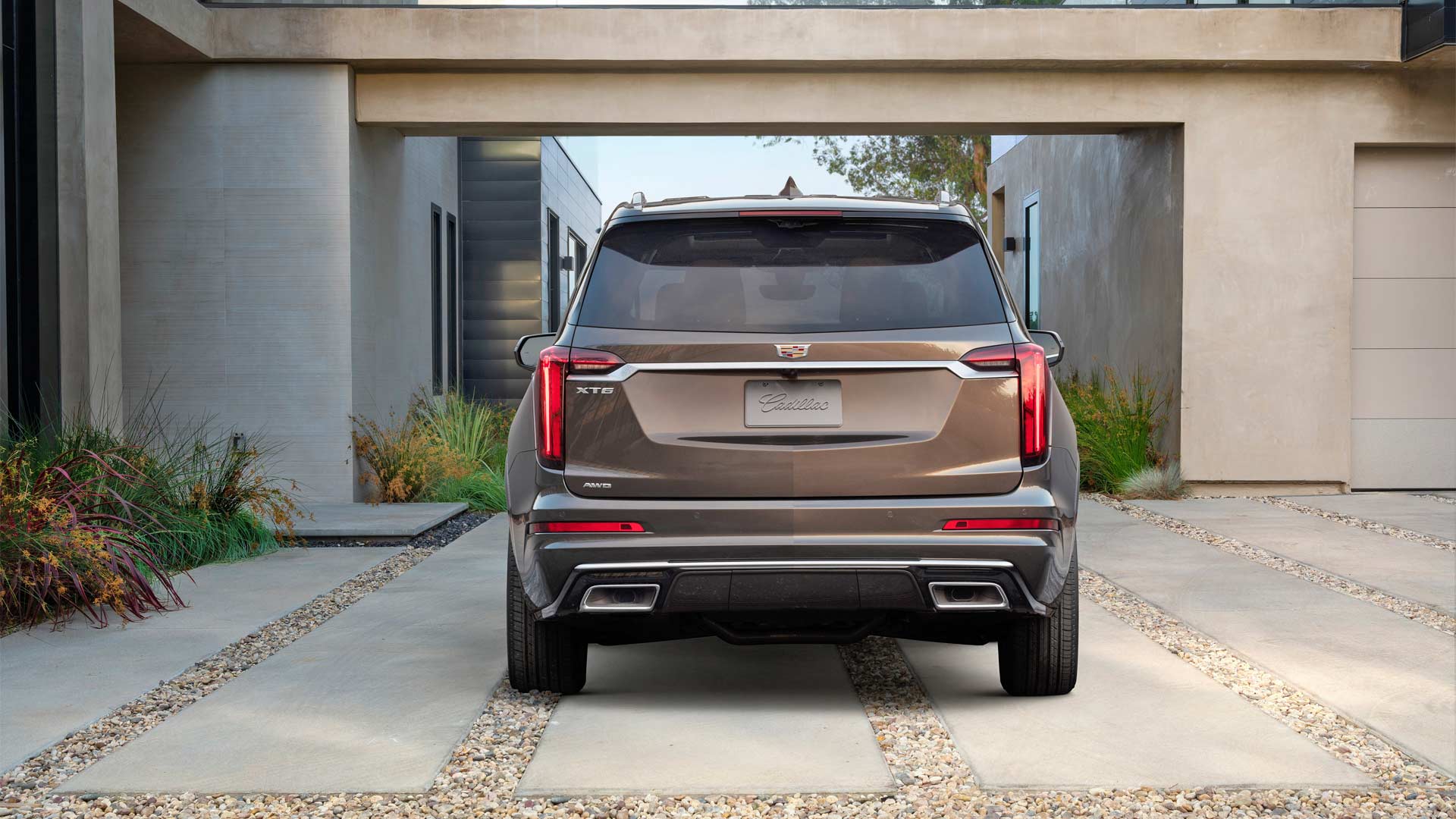 2020-Cadillac-XT6-Luxury_2
