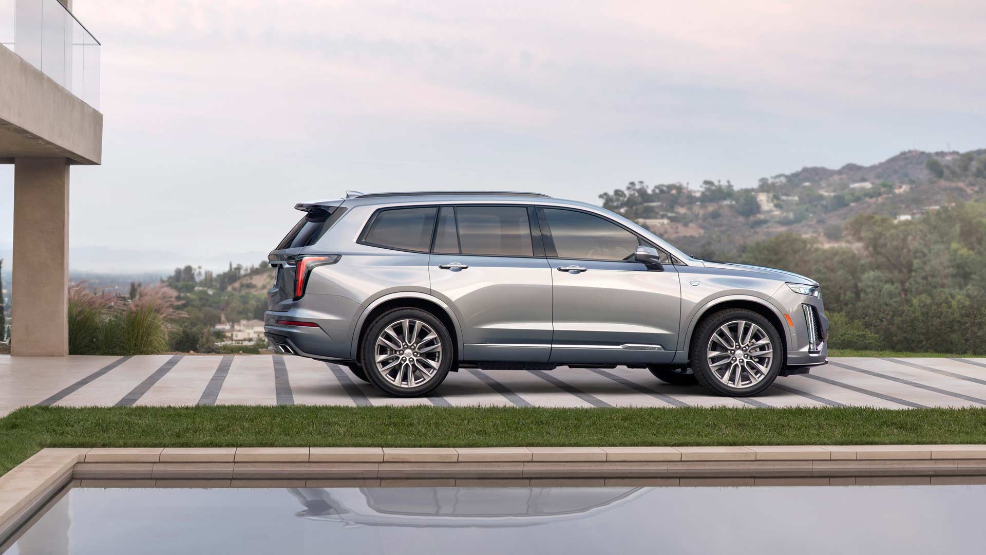 2020-Cadillac-XT6-Sport_3