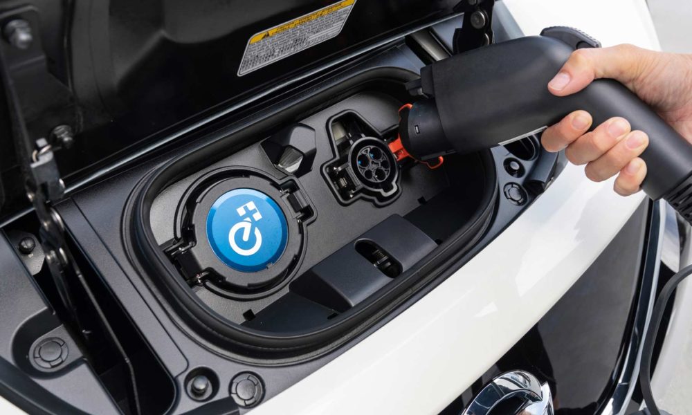 Nissan-Leaf-e+_Charging-CES-2019