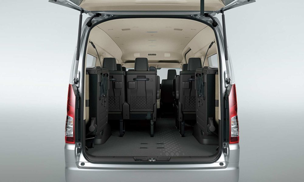 2019-6th-generation-Toyota-Hiace-Interior_5