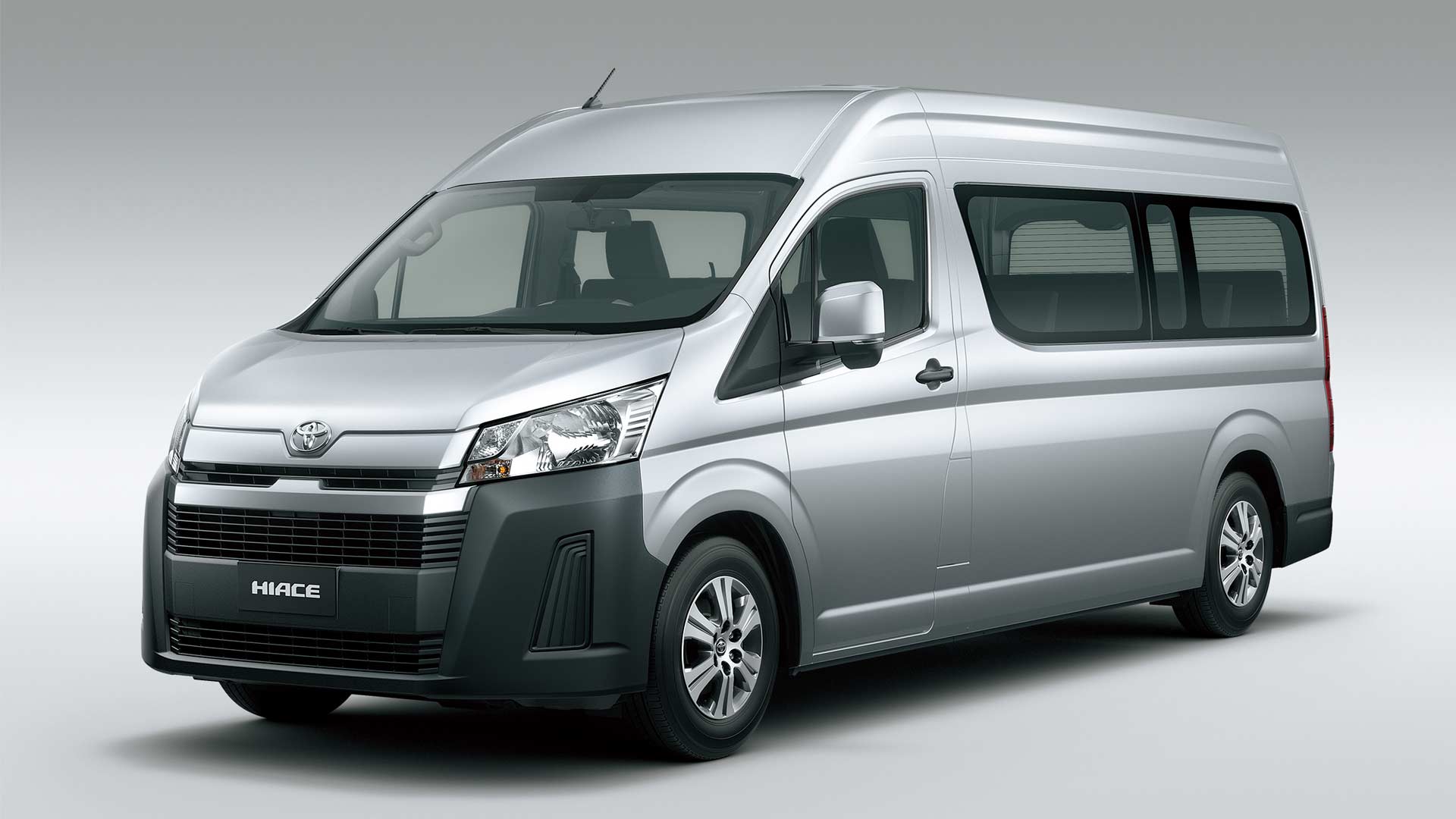 2019-6th-generation-Toyota-Hiace_2
