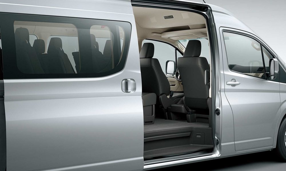 2019-6th-generation-Toyota-Hiace_5