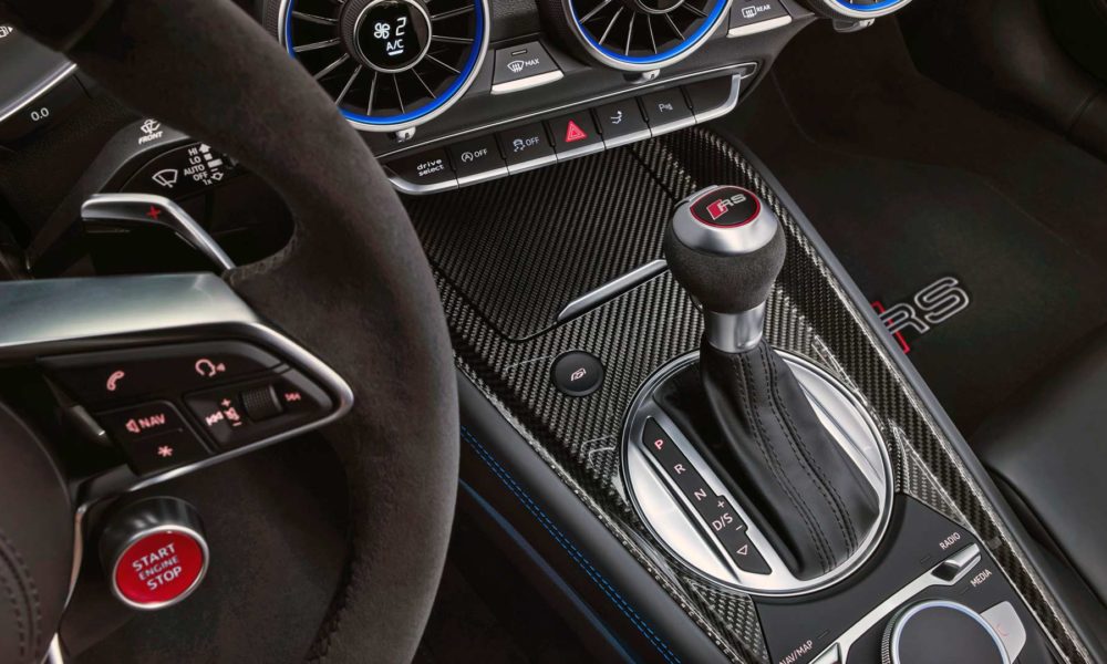 2019-Audi-TT-RS-Coupé-Interior_2