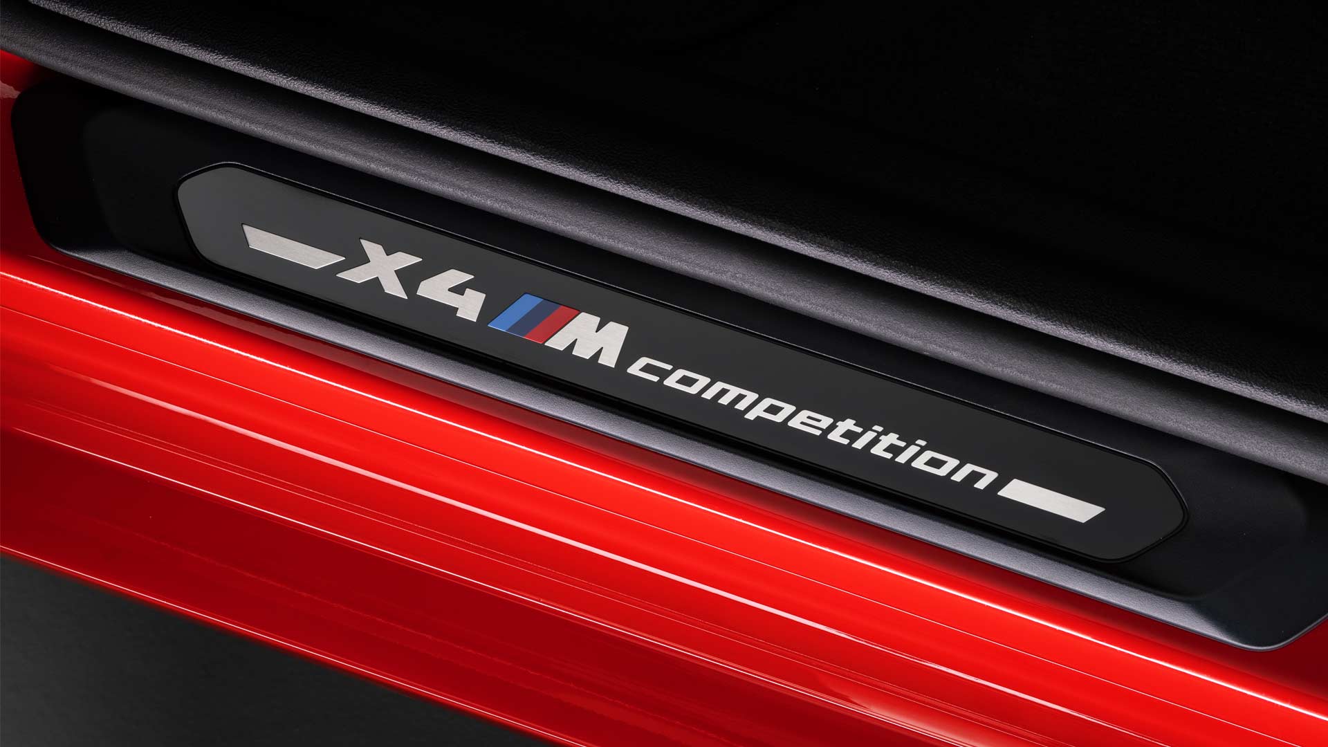 2019 BMW X4 M Competition Interior_4