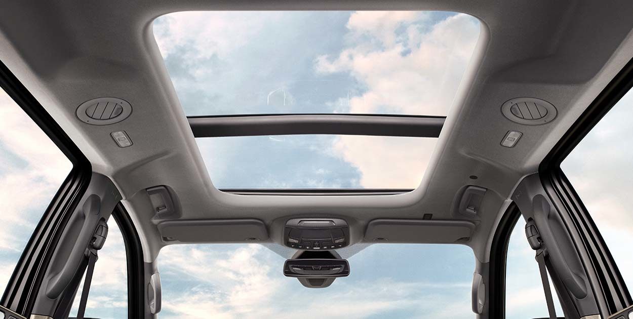 2019-Ford-Endeavor-facelift-Interior_4