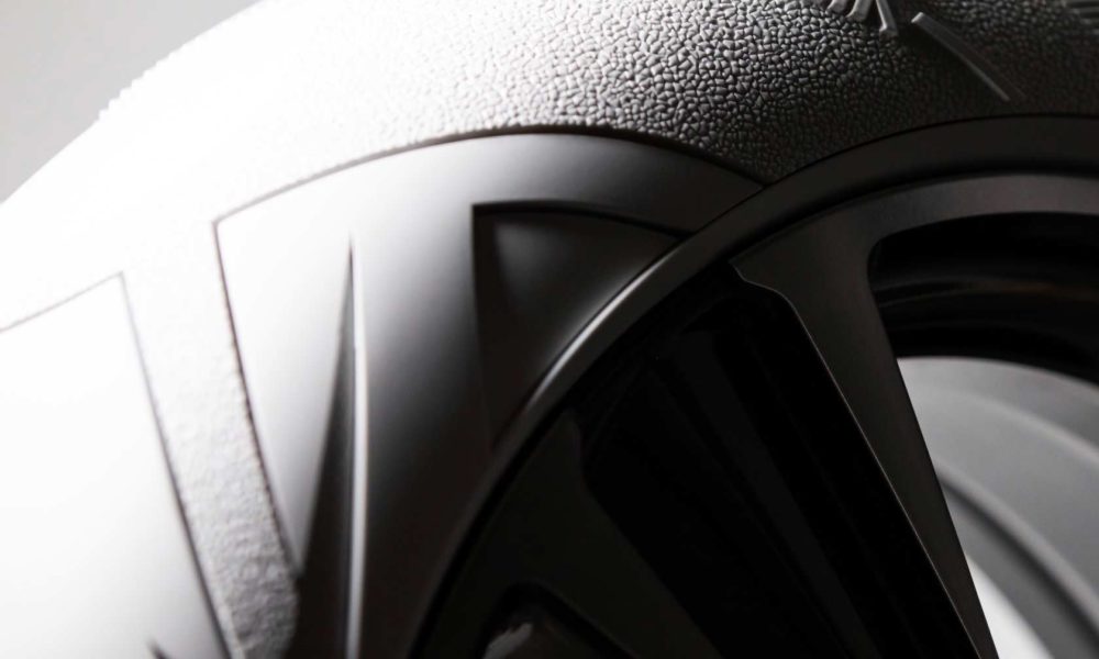 2019-Lexus-UX-Sole-of-the-UX-John-Elliott-Nike-AF1-shoe-inspired-tires_7
