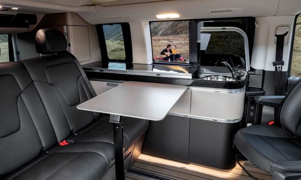 2019-Mercedes-Benz-V-Class-facelift Marco Polo Interior_2