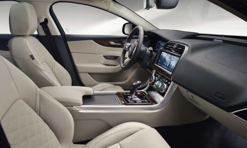 2020-Jaguar-XE-HSE-Interior