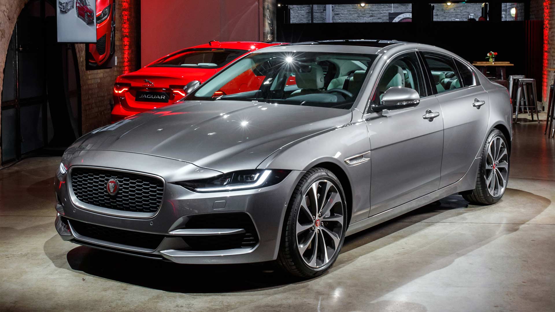 Jaguar Xe Gets New Looks Technology And Better Interior