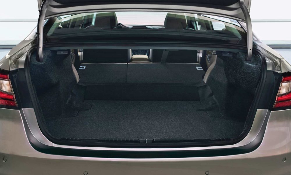 2020-Subaru-Legacy-Boot