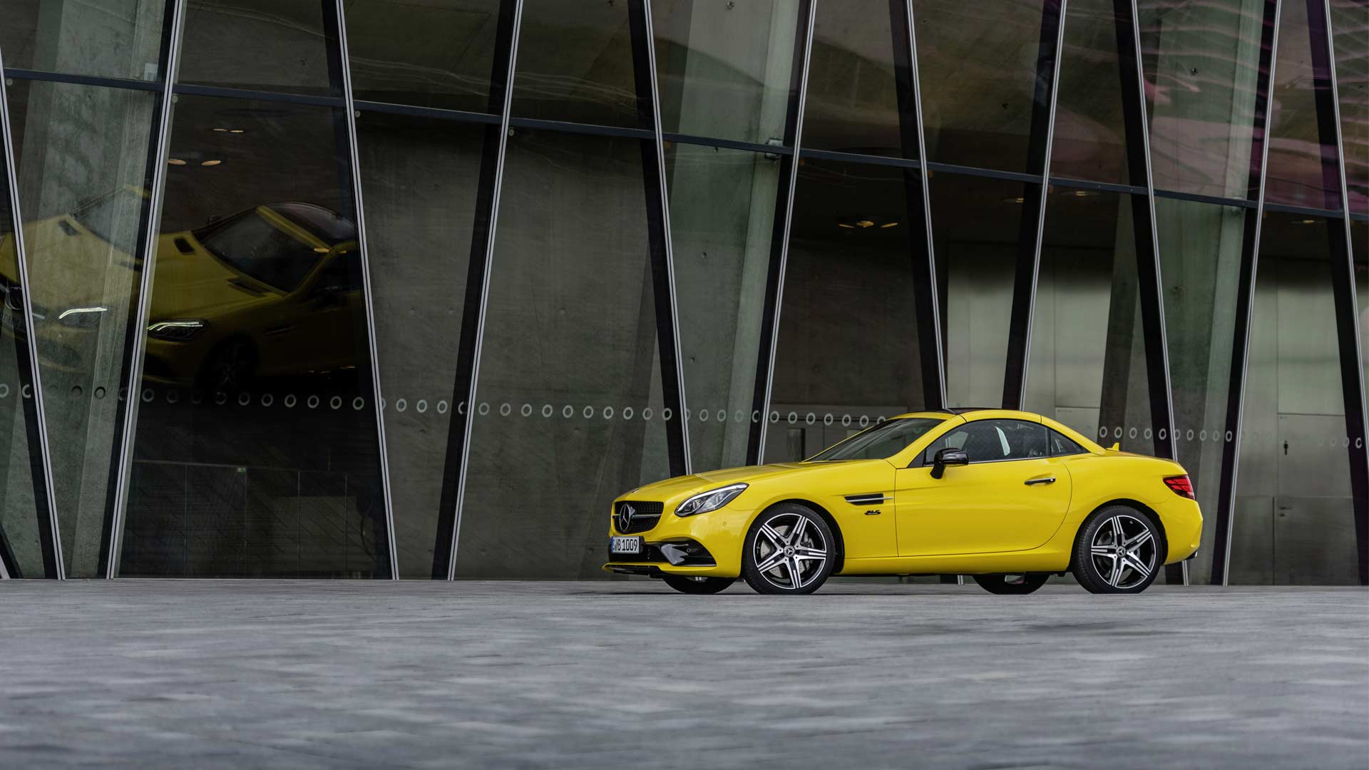 Mercedes-AMG-SLC-Final-Edition_4