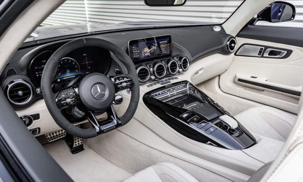 2019-Mercedes-AMG-GT-R-Roadster-Interior