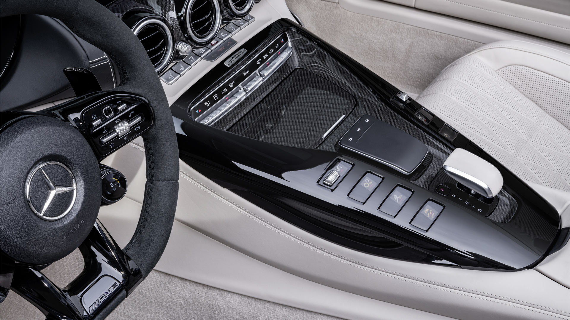 2019-Mercedes-AMG-GT-R-Roadster-Interior-Centre-Console