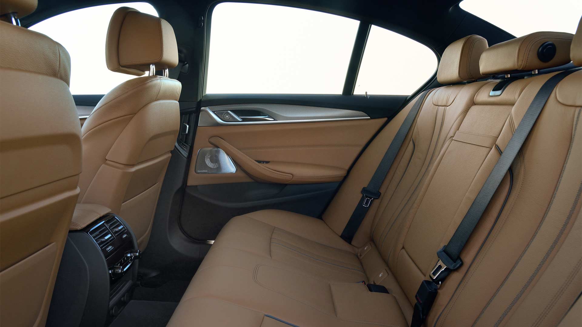 7th-generation-BMW-5-Series-M-Sport-Interior_2