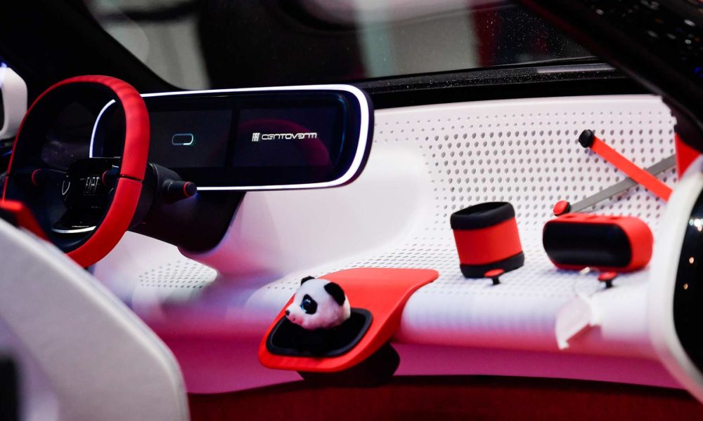 Fiat-Centoventi-Concept-Interior-Steering-Wheel-Instrument-Cluster