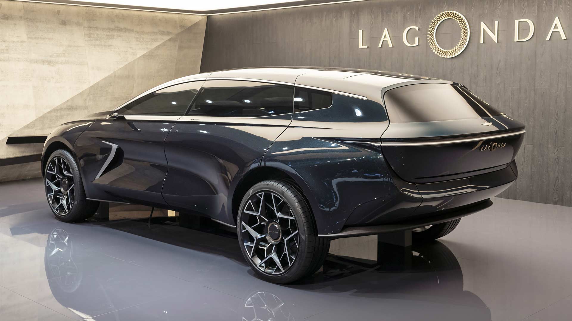 Lagona All Terrain Concept SUV_5