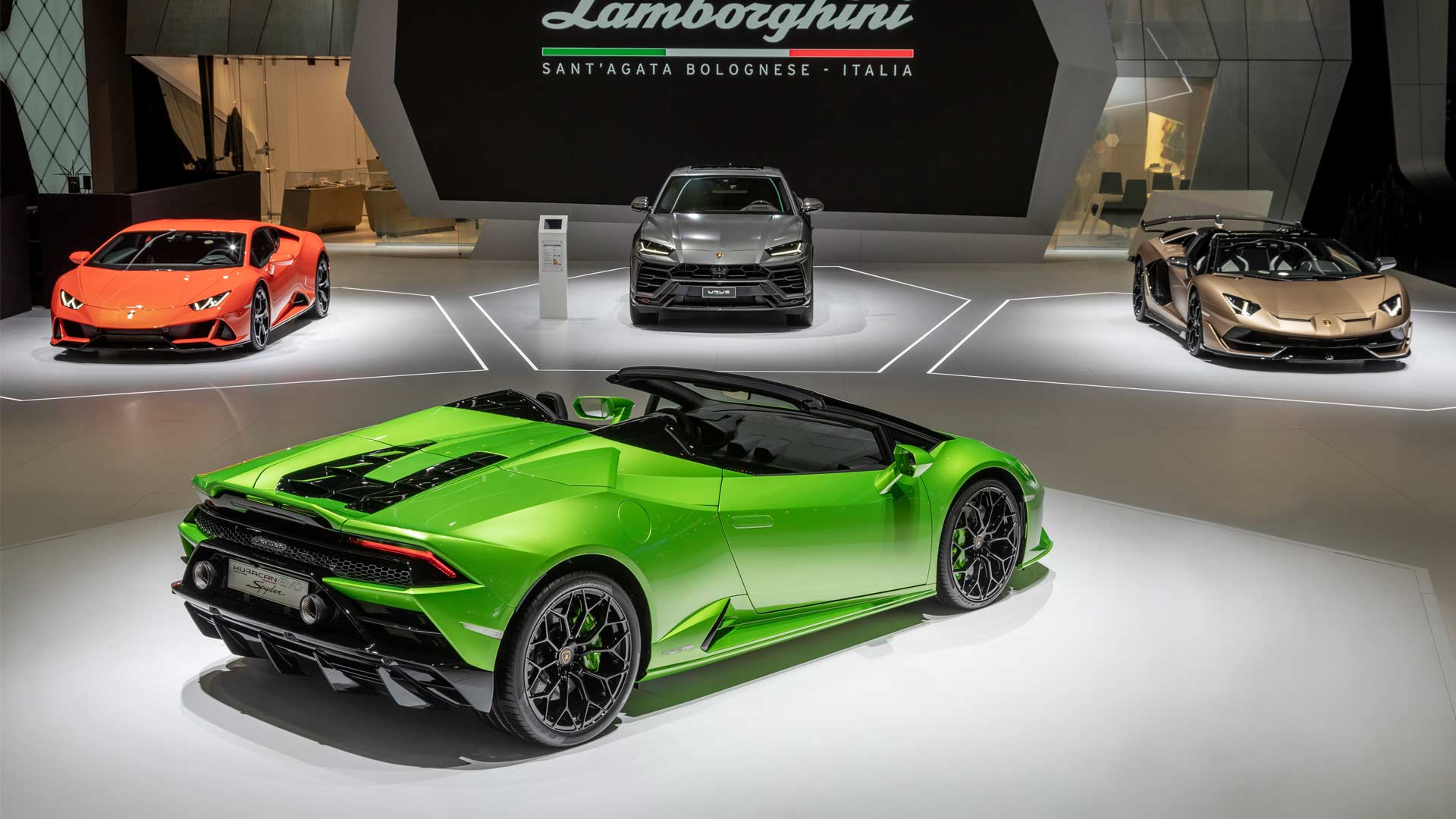 Lamborghini Huracan EVO Spyder Aventador SVJ Roadster Geneva 2019