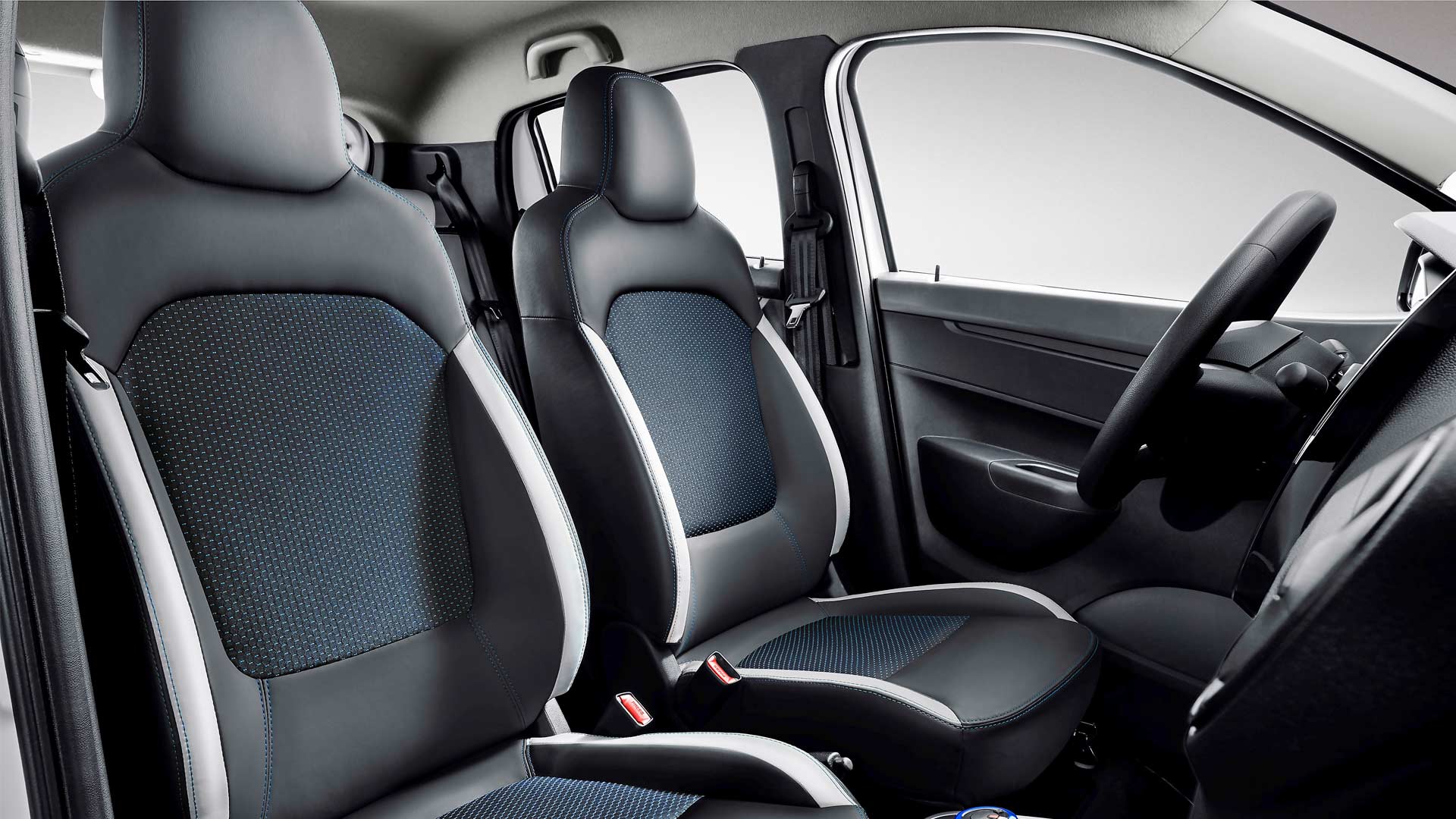 2019-Renault-CITY-K-ZE-Interior_3