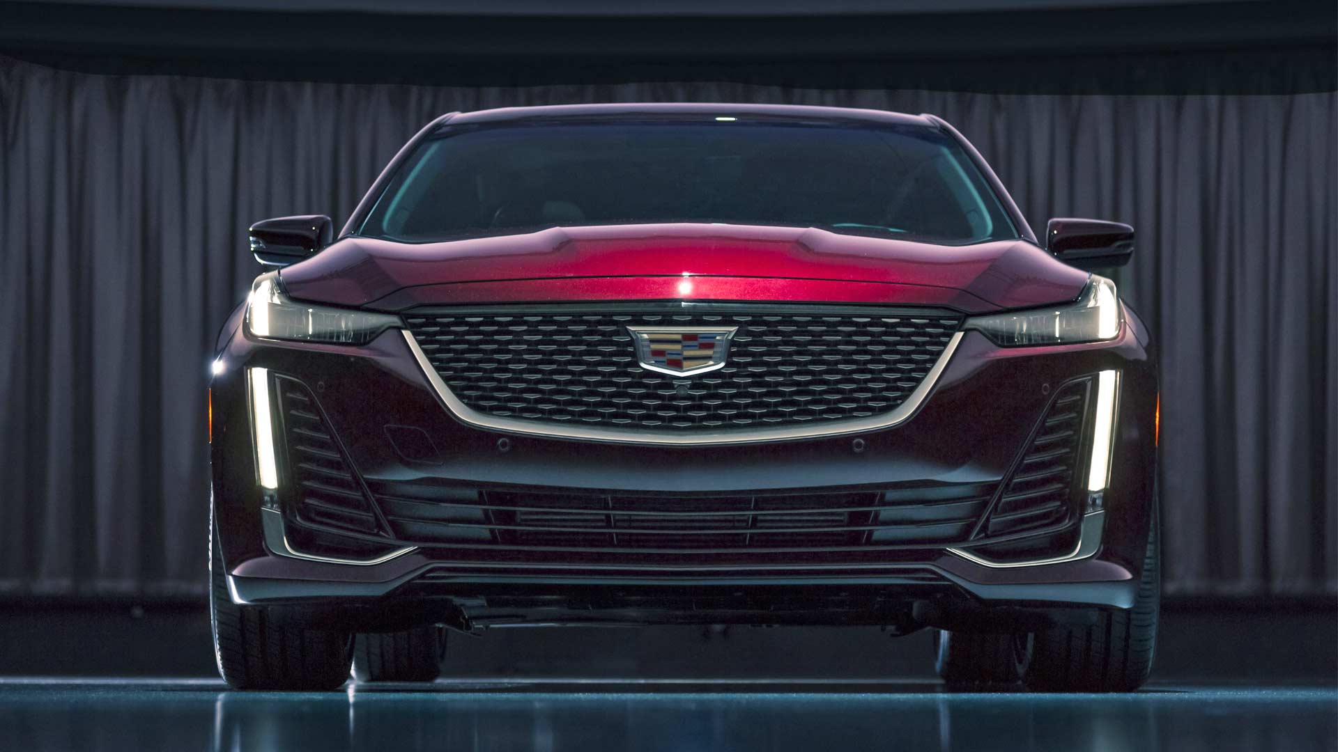 2020-Cadillac-CT5-Premium-Luxury