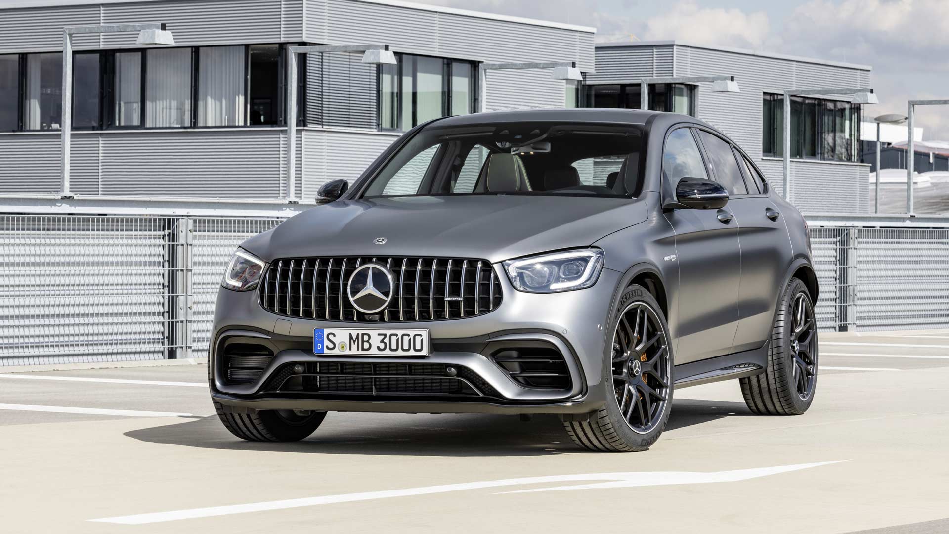2020-Mercedes-AMG-GLC-63-S-4Matic+ Coupe_3