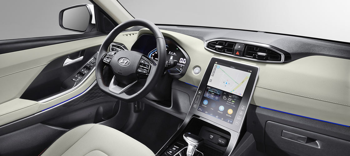 2nd-gen-Hyundai-ix25-interior-China_steering_wheel_digital_instrument_cluster