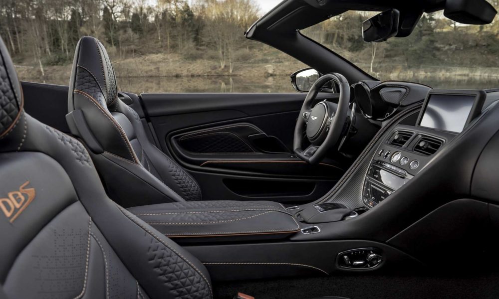 Aston-Martin-DBS-Superleggera-Volante-Interior_2