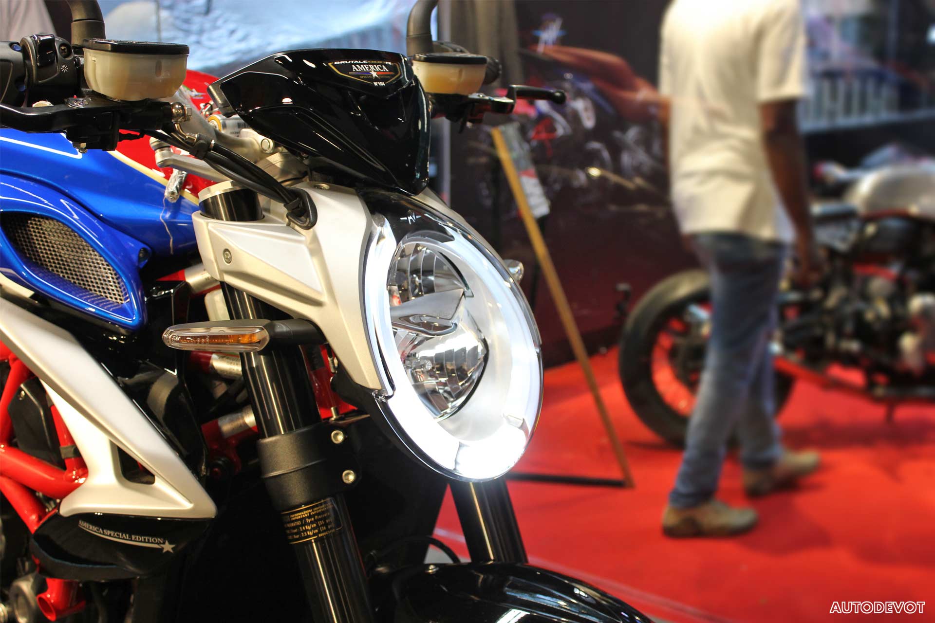 MV Agusta Brutale 800 RR America Special Edition_5