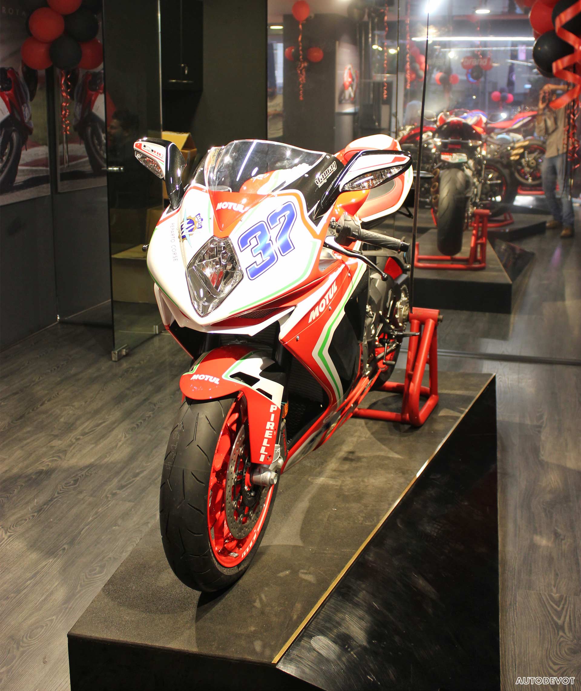 MV Agusta F3 800 RC-48-of-400_4