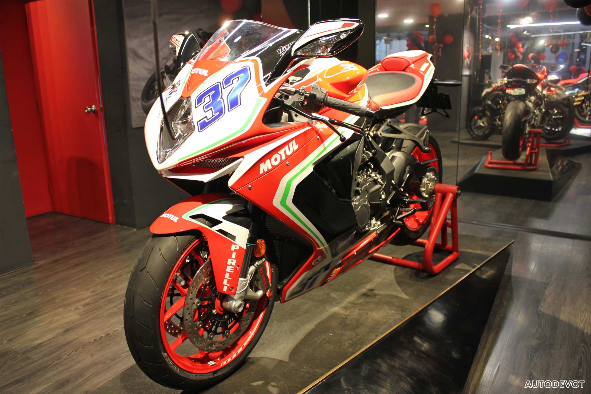 MV Agusta F3 800 RC-48-of-400_5