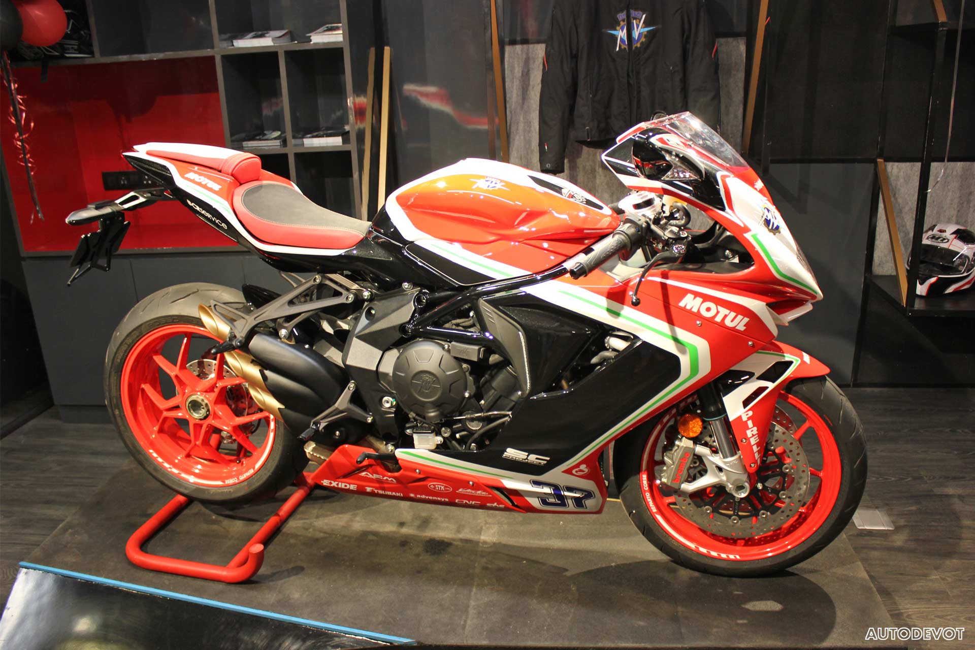 MV Agusta F3 800 RC-48-of-400_6