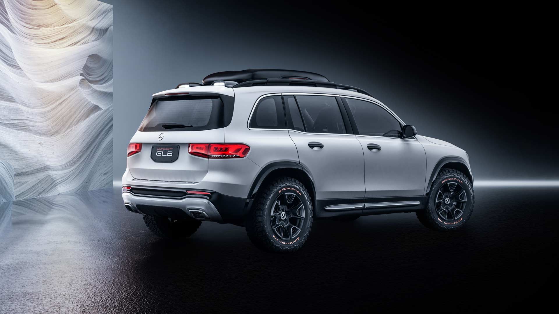 Mercedes-Benz-Concept-GLB_7
