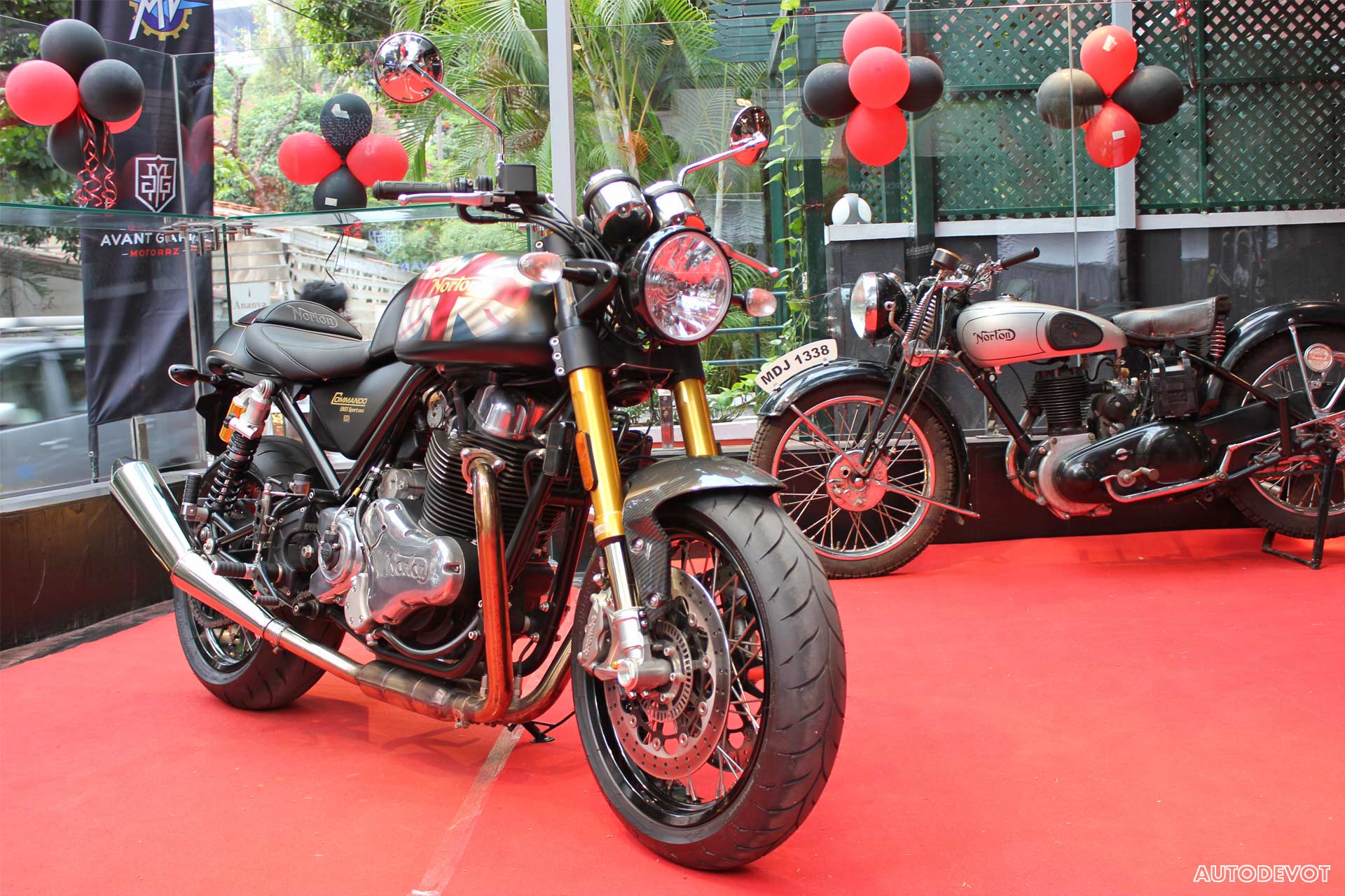 Norton Commando 961 Sport MK II Special Edition_2