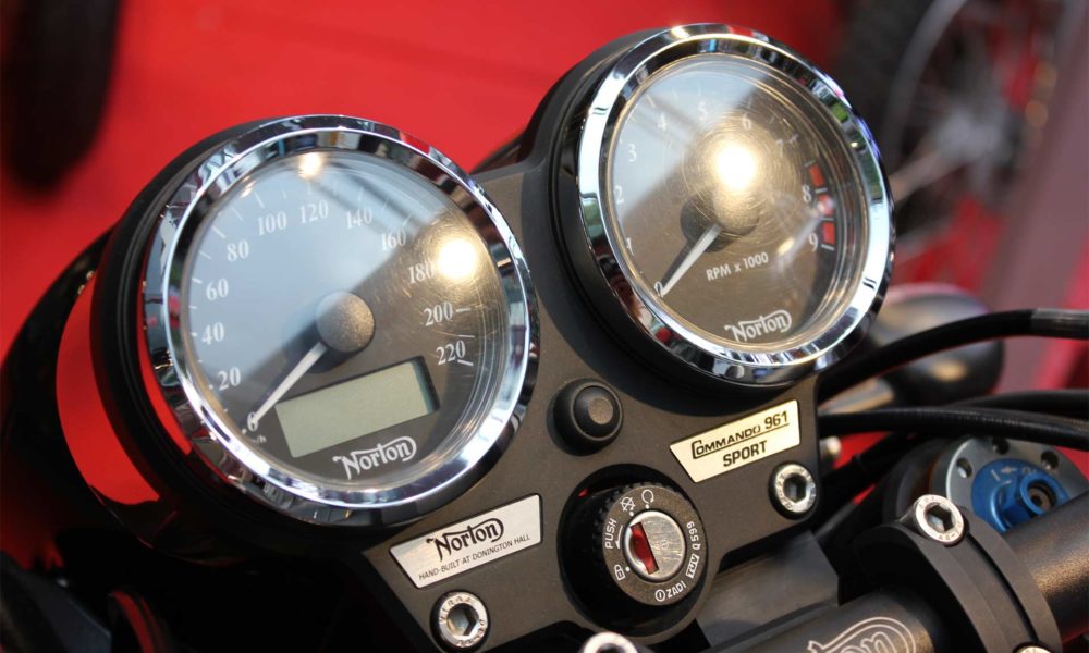 Norton Commando 961 Sport MK II Special Edition_4