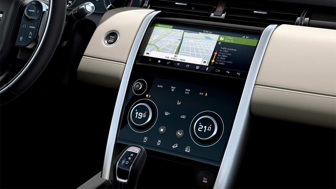 2020-Land-Rover-Discovery-Sport-Interior-Dashboard-Centre