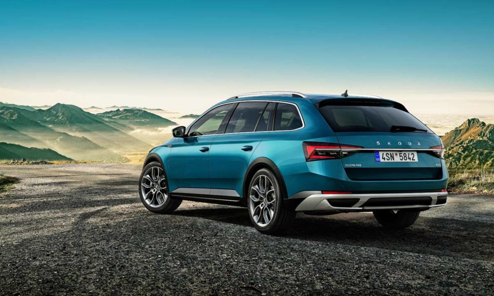 2020-Skoda-Superb-Scout_3