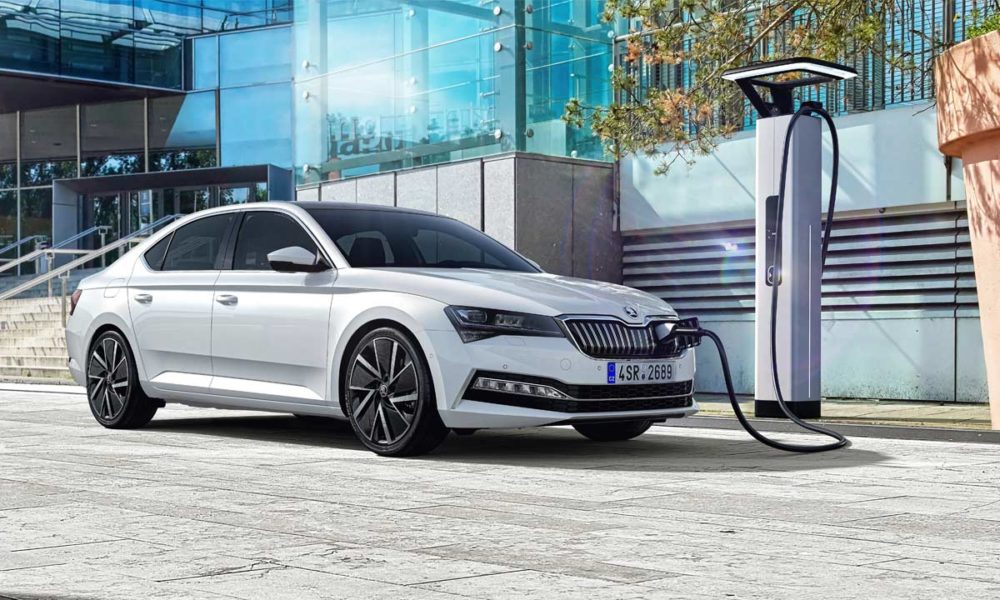 2020-Skoda-Superb-iV-Plug-In-Hybrid