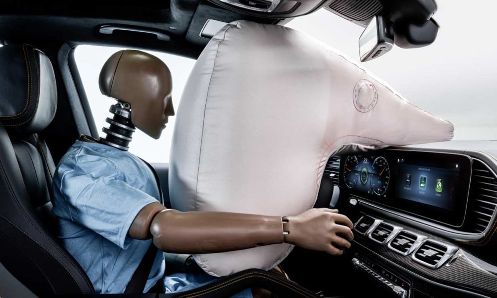 Mercedes-Benz-Experimental-Safety-Vehicle-(ESF)-2019 - Interior - Driver Airbag