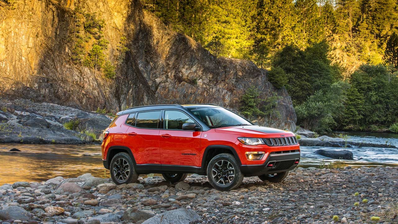2019-Jeep-Compass-Trailhawk