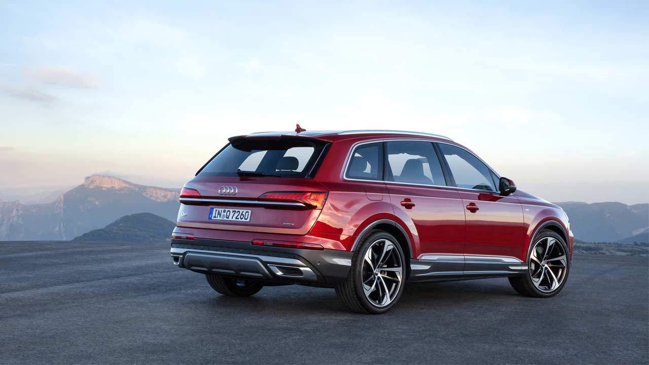 2020-Audi-Q7_4