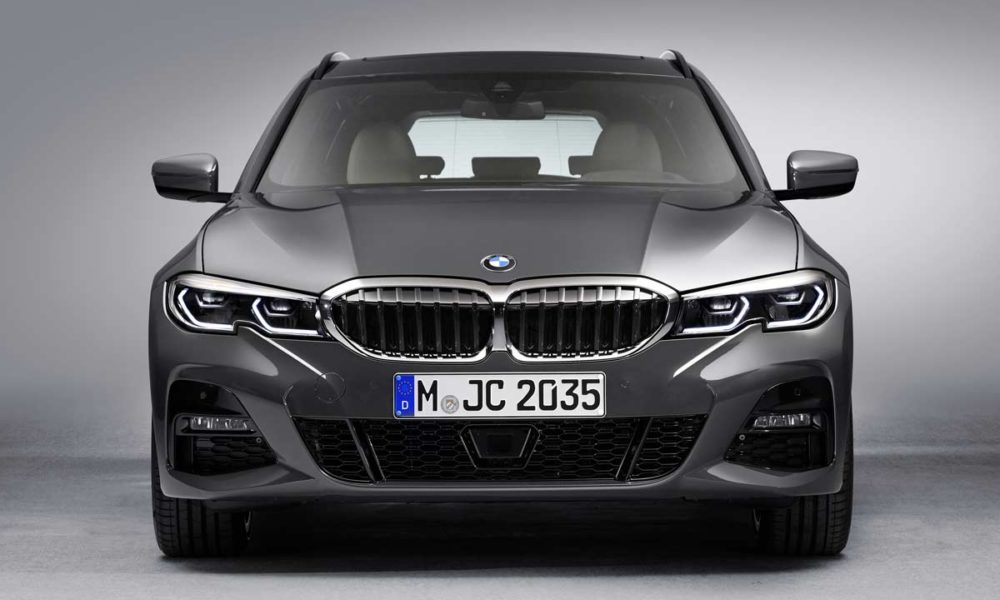 2020-BMW-3-Series-Touring-M-Sport_4