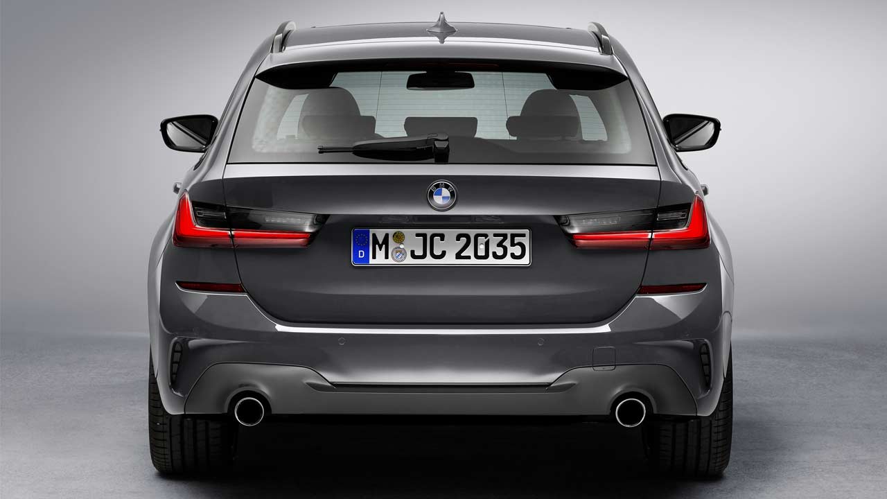 2020-BMW-3-Series-Touring-M-Sport_5