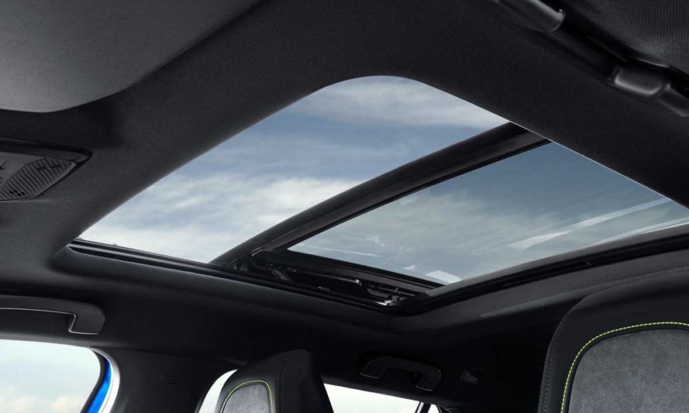 2nd generation 2020-Peugeot-2008-Interior-Panoramic-Glass-Roof