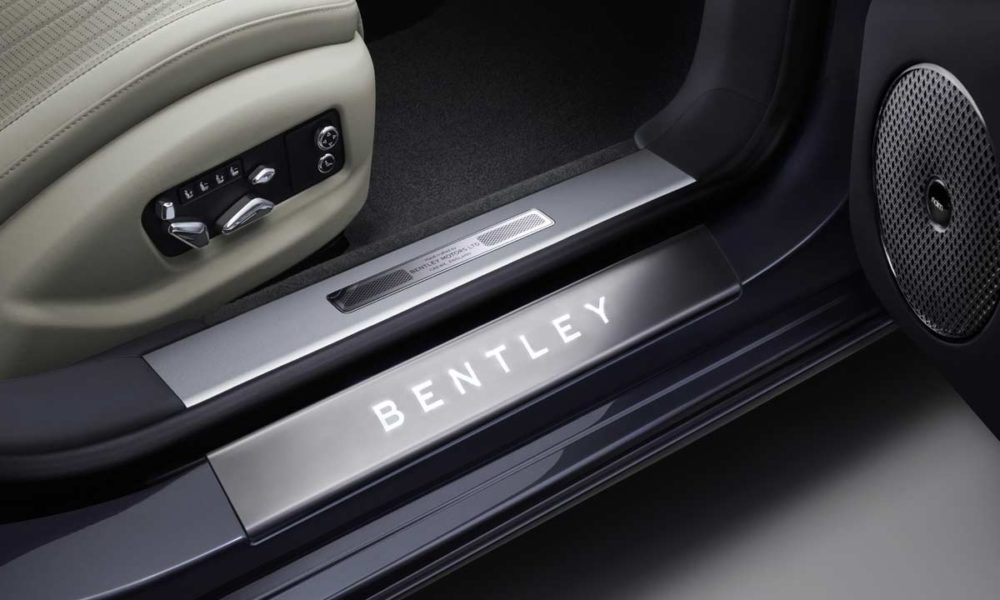 3rd Gen Bentley Flying Spur Debuts With A New Mascot Autodevot