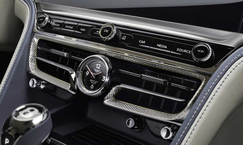 3rd-generation-2020-Bentley-Flying-Spur-Interior-dashboard-air-vents