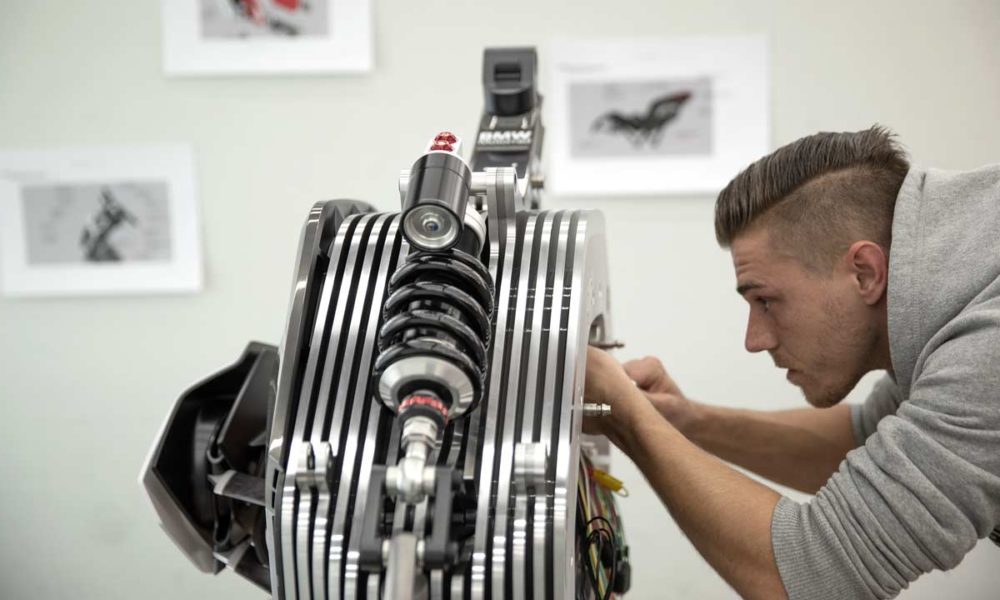 BMW-Motorrad-Vision-DC-Roadster - Making Process_2
