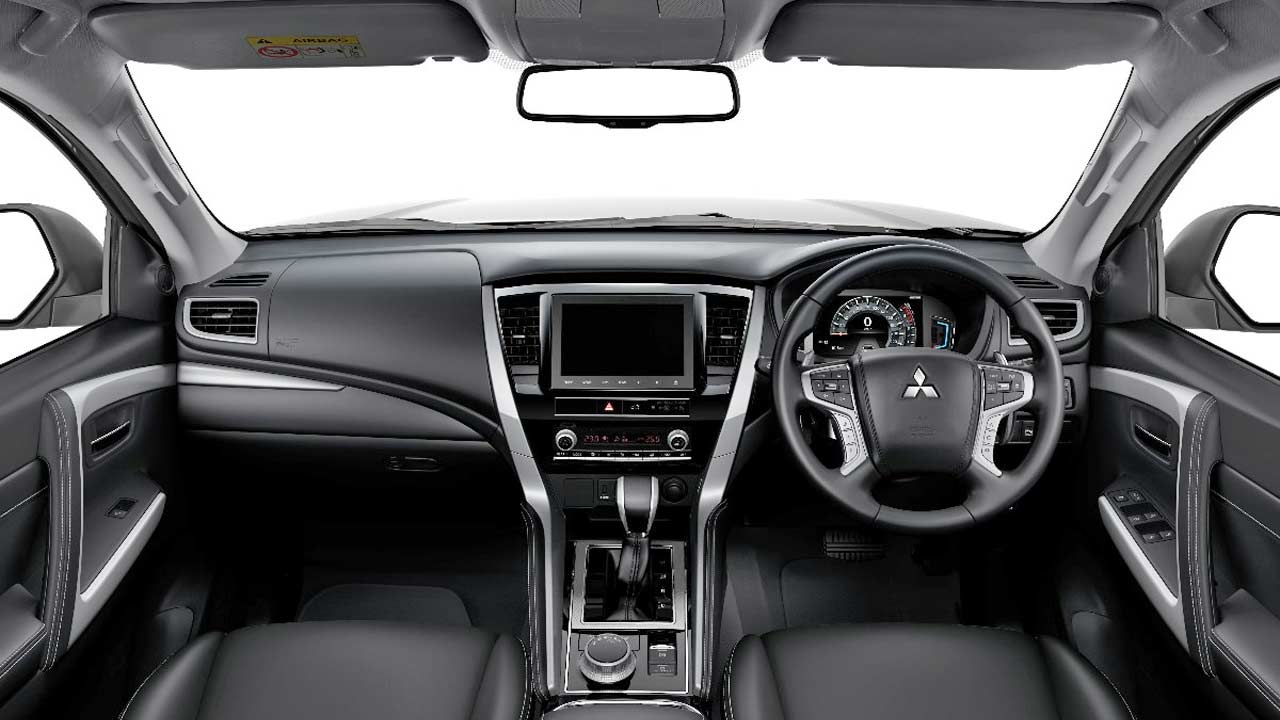 2019-New-Mitsubishi-Pajero-Sport-facelift-Interior