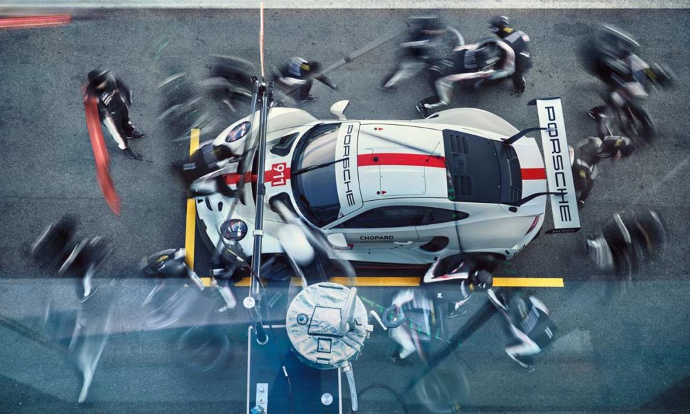 2019 Porsche 911 RSR pit stop